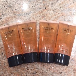 Estée Lauder Modern Muse Shower Gels